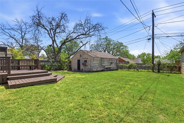 4121 Pershing Avenue, Fort Worth, TX 76107