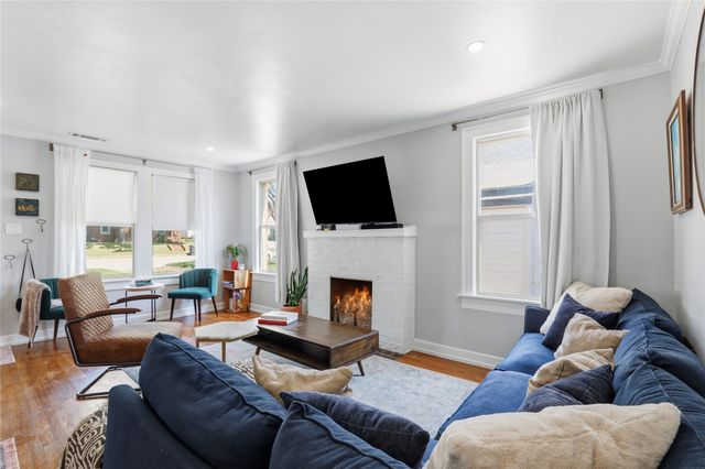 4121 Pershing Avenue, Fort Worth, TX 76107