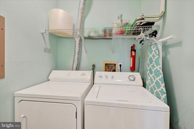 7685 GLADSTONE RD #6, Windsor Mill, MD 21244