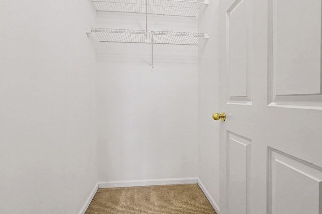 2856 Barclay Way, Ann Arbor, MI 48105