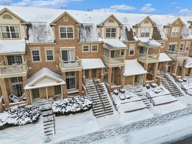 2856 Barclay Way, Ann Arbor, MI 48105