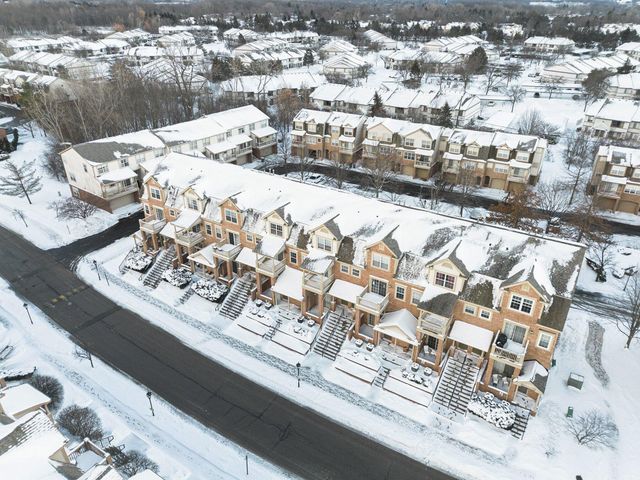 2856 Barclay Way, Ann Arbor, MI 48105