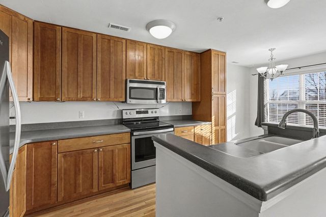 2856 Barclay Way, Ann Arbor, MI 48105