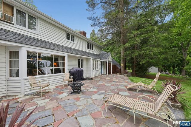 25 Carnot Avenue, Woodcliff Lake, NJ 07677