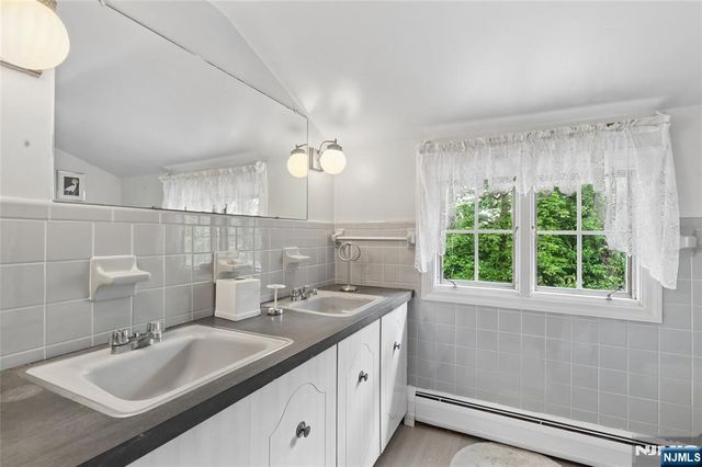 25 Carnot Avenue, Woodcliff Lake, NJ 07677