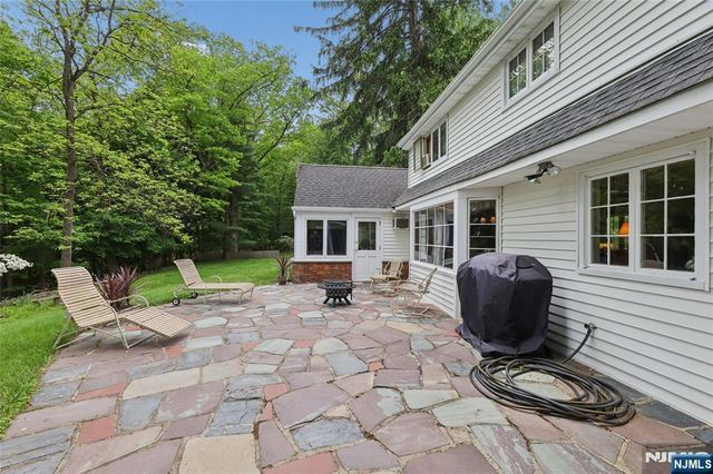 25 Carnot Avenue, Woodcliff Lake, NJ 07677