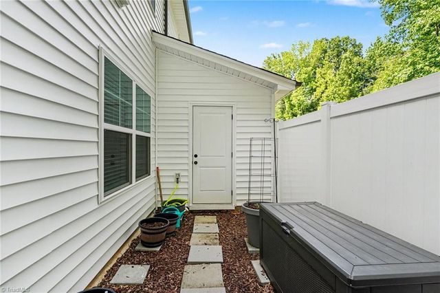 4960 Cannon Crossing Way, Greensboro, NC 27410