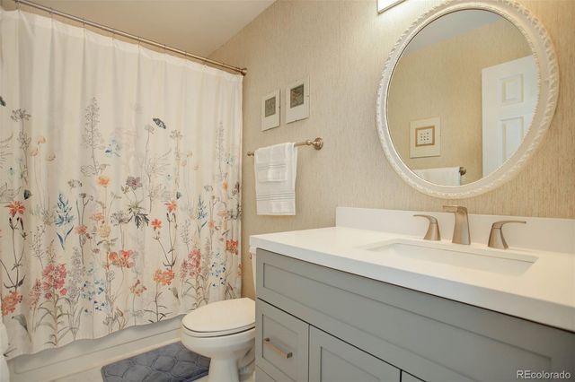 6340 E Mississippi Avenue, Denver, CO 80224