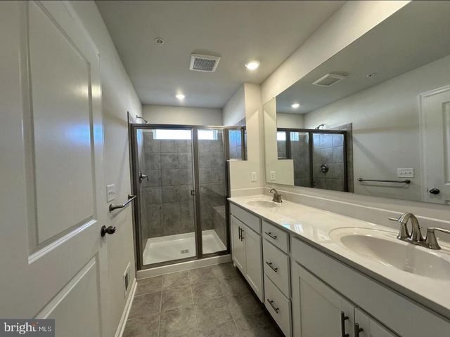 10976 BARNARD PL, White Plains, MD 20695