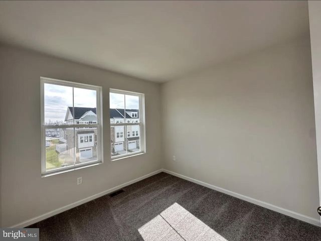 10976 BARNARD PL, White Plains, MD 20695