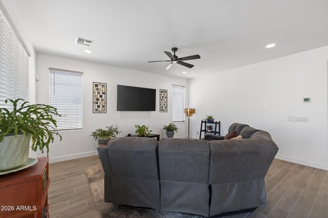 1540 W DESERT SPOON Drive, San Tan Valley, AZ 85140