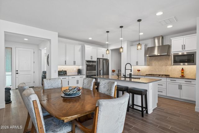 1540 W DESERT SPOON Drive, San Tan Valley, AZ 85140