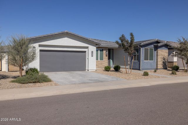 1540 W DESERT SPOON Drive, San Tan Valley, AZ 85140