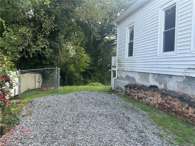 706 Arch Street, Mount Airy, NC 27030