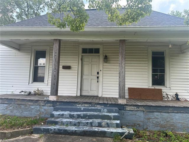 706 Arch Street, Mount Airy, NC 27030