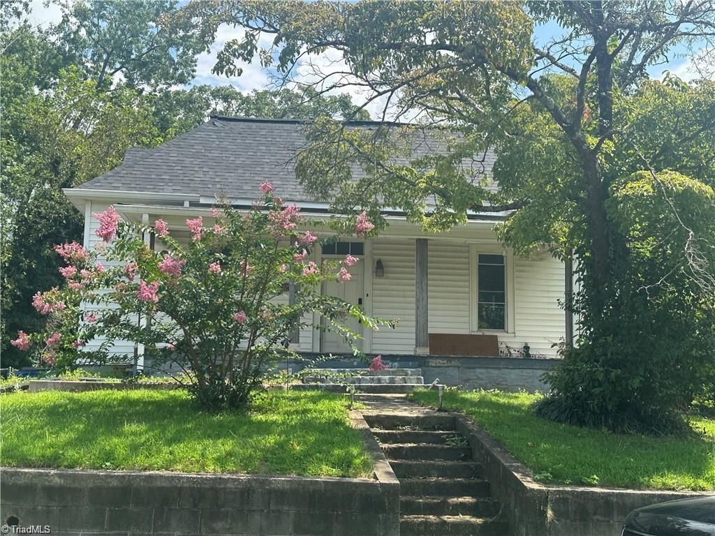 706 Arch Street, Mount Airy, NC 27030