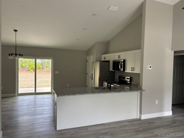 5659 N Matheson Drive, Dunnellon, FL 34434