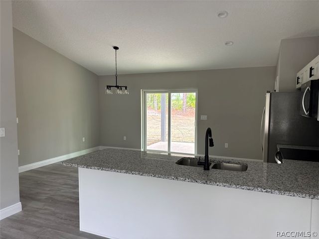 5659 N Matheson Drive, Dunnellon, FL 34434