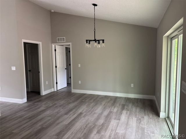 5659 N Matheson Drive, Dunnellon, FL 34434