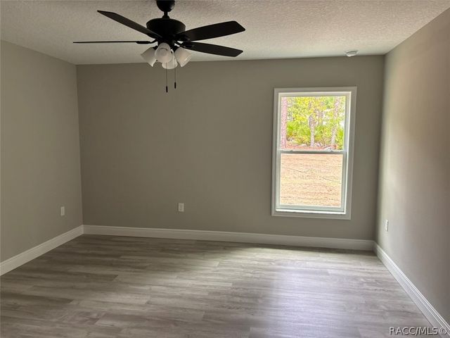 5659 N Matheson Drive, Dunnellon, FL 34434