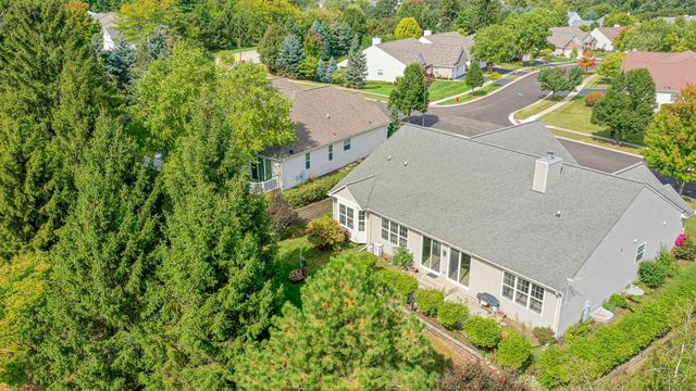 13813 Roosevelt Drive, Huntley, IL 60142