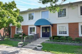 2463 Mulberry Square, Bloomfield Hills, MI 48302