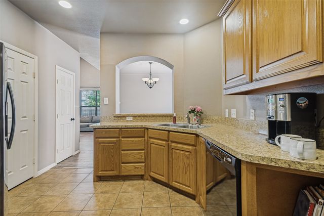 1 Pleasant Valley, Sanger, TX 76266