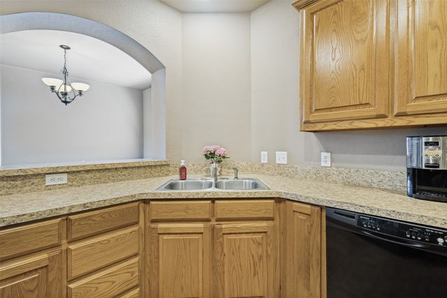 1 Pleasant Valley, Sanger, TX 76266