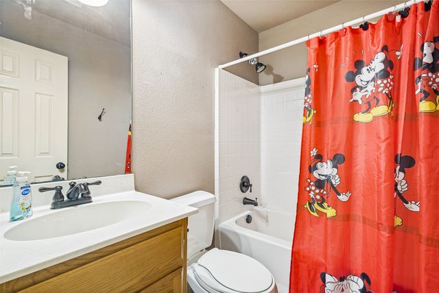 1 Pleasant Valley, Sanger, TX 76266