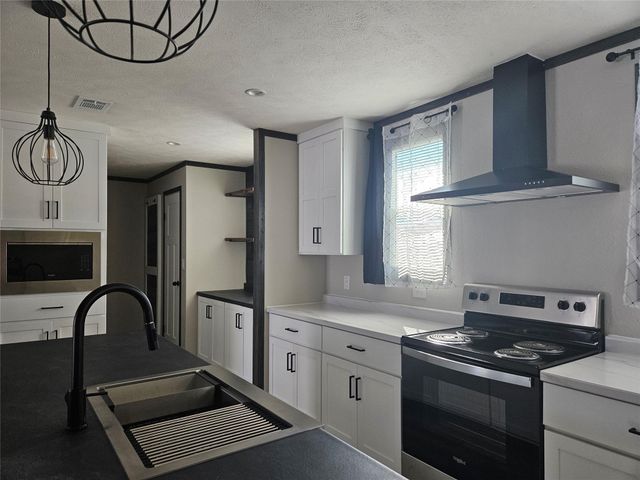 16854 W Forrestal W, Montgomery, TX 77316