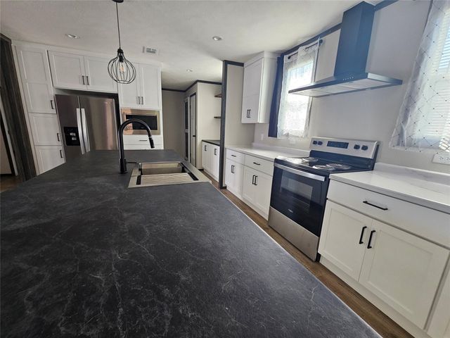 16854 W Forrestal W, Montgomery, TX 77316