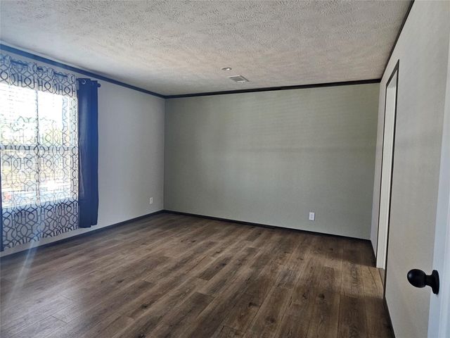 16854 W Forrestal W, Montgomery, TX 77316