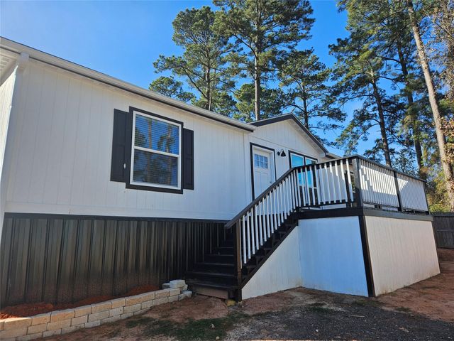 16854 W Forrestal W, Montgomery, TX 77316