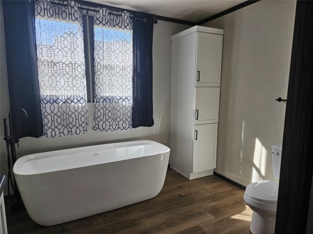 16854 W Forrestal W, Montgomery, TX 77316