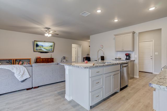 7727 96th Street, Lubbock, TX 79424