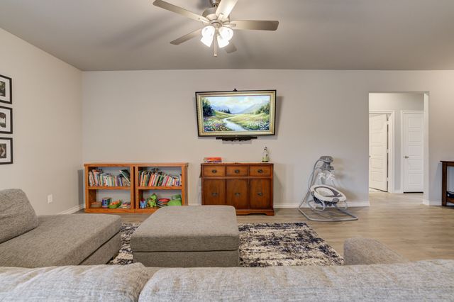 7727 96th Street, Lubbock, TX 79424