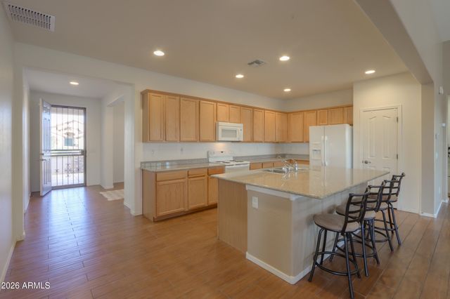 40 N AGUA FRIA Lane, Casa Grande, AZ 85194