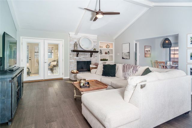 1924 Sierra Drive, Lewisville, TX 75077