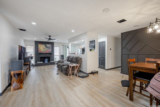 2310 Oriley, San Antonio, TX 78251