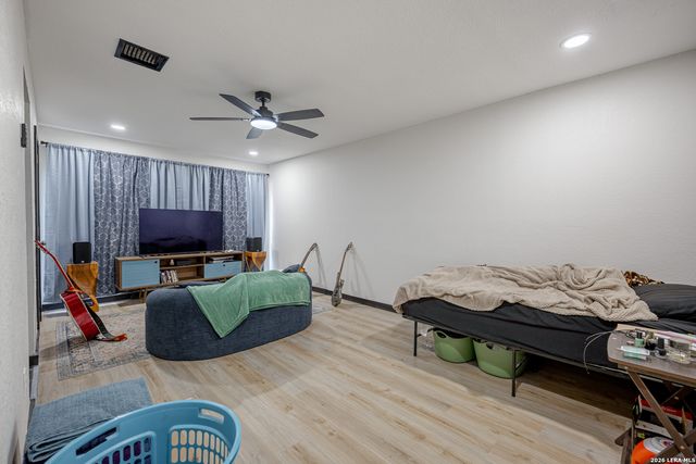 2310 Oriley, San Antonio, TX 78251