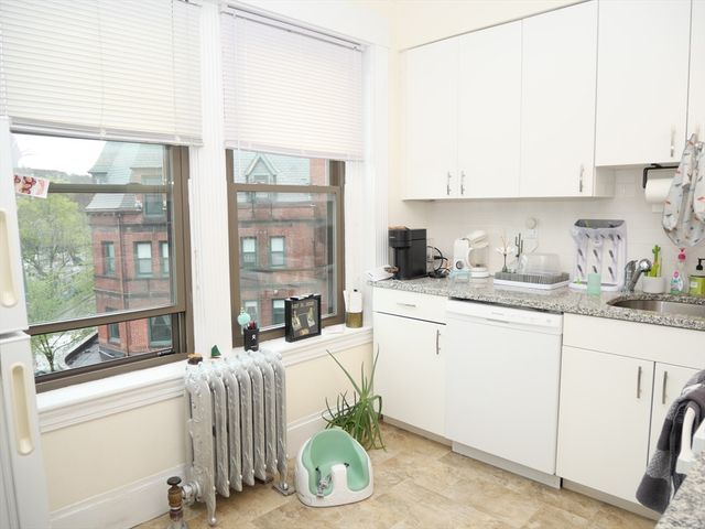 1390 Beacon 11, Brookline, MA 02446