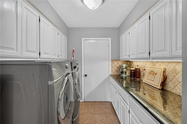 65 Forfar Drive, Bella Vista, AR 72715