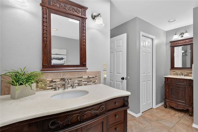 65 Forfar Drive, Bella Vista, AR 72715