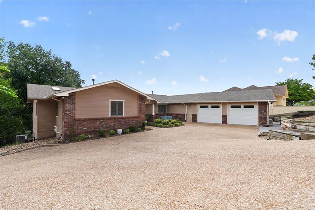 65 Forfar Drive, Bella Vista, AR 72715