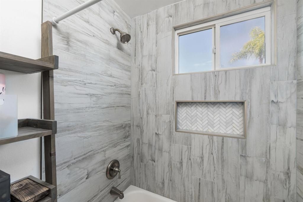 Image 12 of property listing at 10056 Woodpark, Santee, CA 92071
