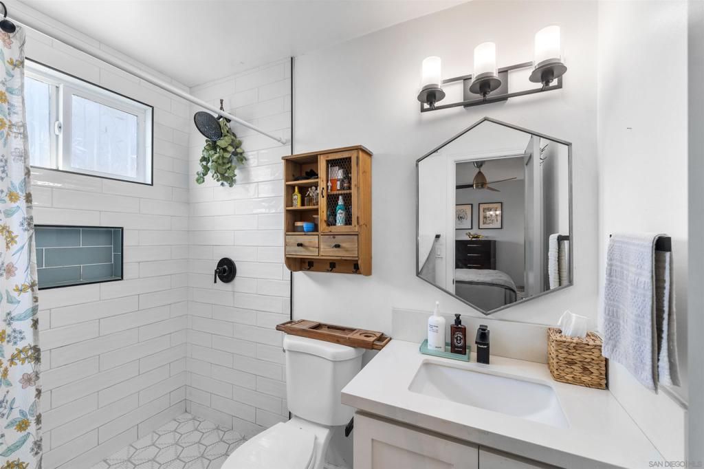 Image 13 of property listing at 10056 Woodpark, Santee, CA 92071