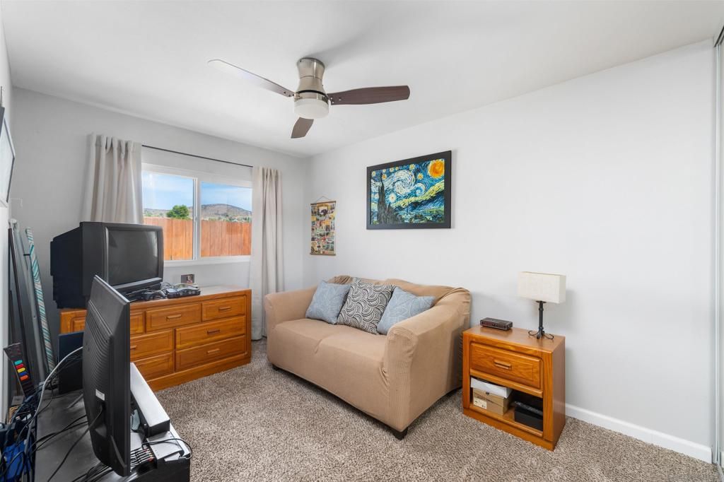 Image 16 of property listing at 10056 Woodpark, Santee, CA 92071