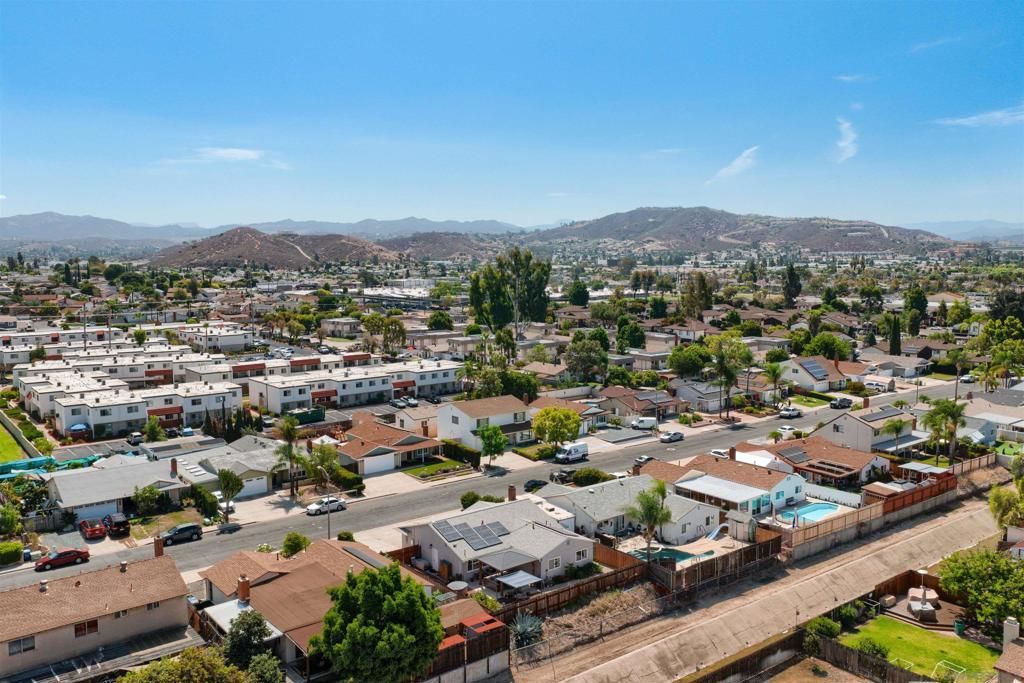 Image 21 of property listing at 10056 Woodpark, Santee, CA 92071