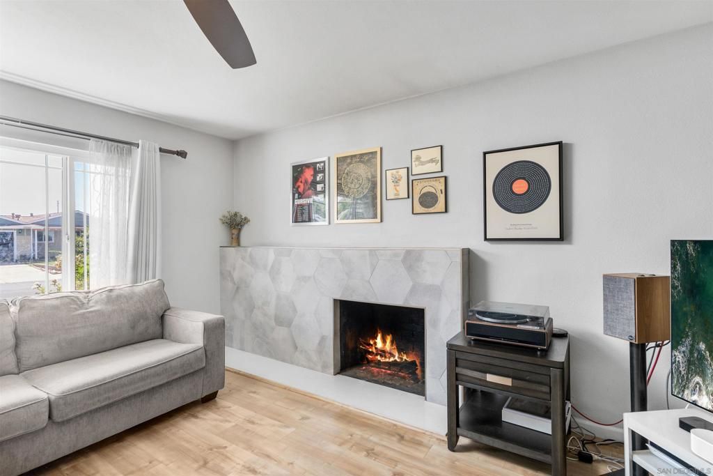 Image 3 of property listing at 10056 Woodpark, Santee, CA 92071