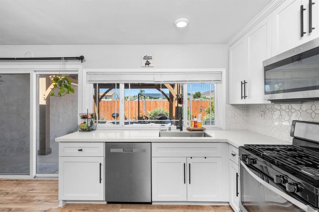 Image 9 of property listing at 10056 Woodpark, Santee, CA 92071